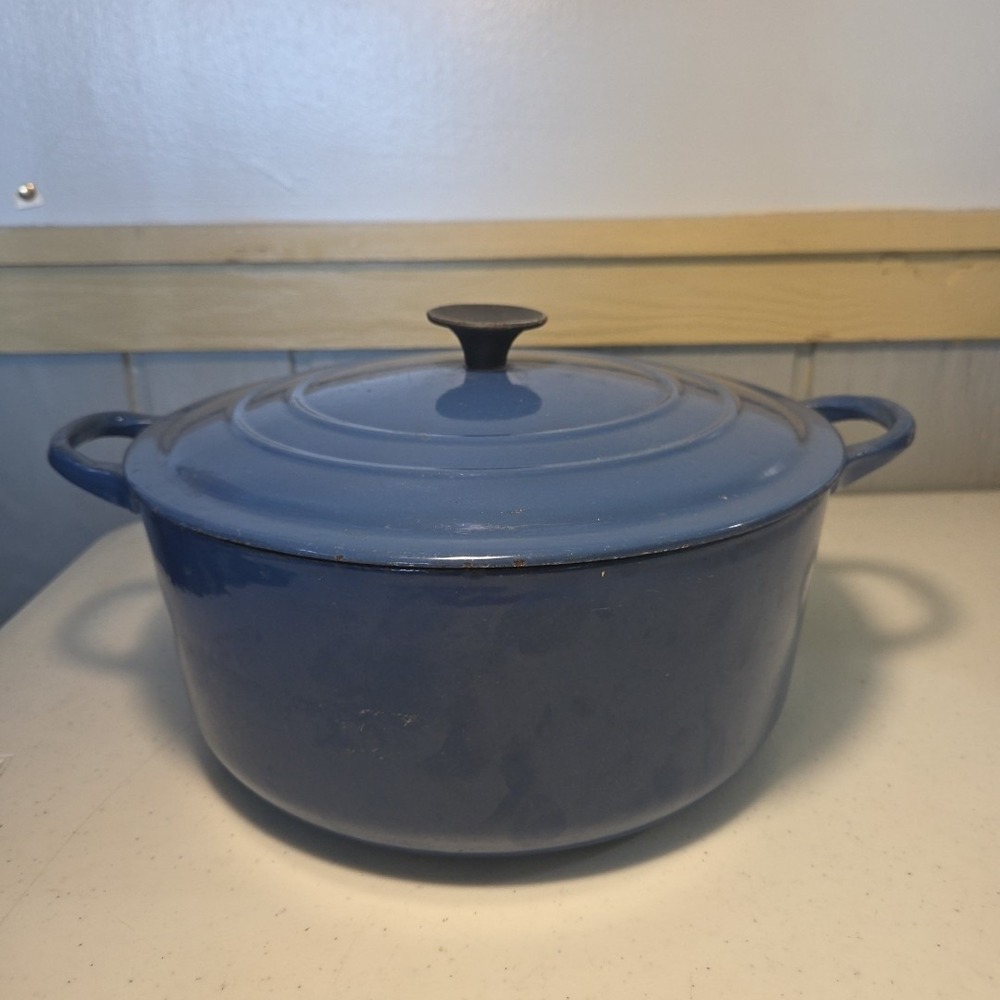 Vintage Le Creuset Dutch Oven Enameled Cast Iron France Blue E 4.5 QT